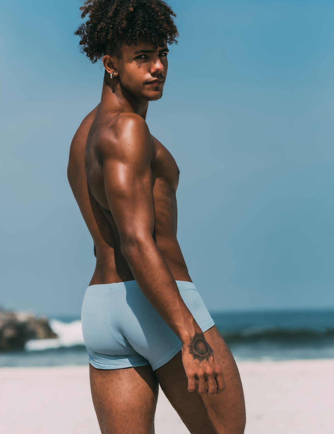 Gym workout|Sports training|Running sessions|Fitness routines|Athletic fit|Breathable|Supportive waistband|Moisture control|Muscle support|Freedom of movement|Daily activity|Men's trunks|Sport underwear|Low-rise trunks|TAUWELL trunks|Blue|Back view
